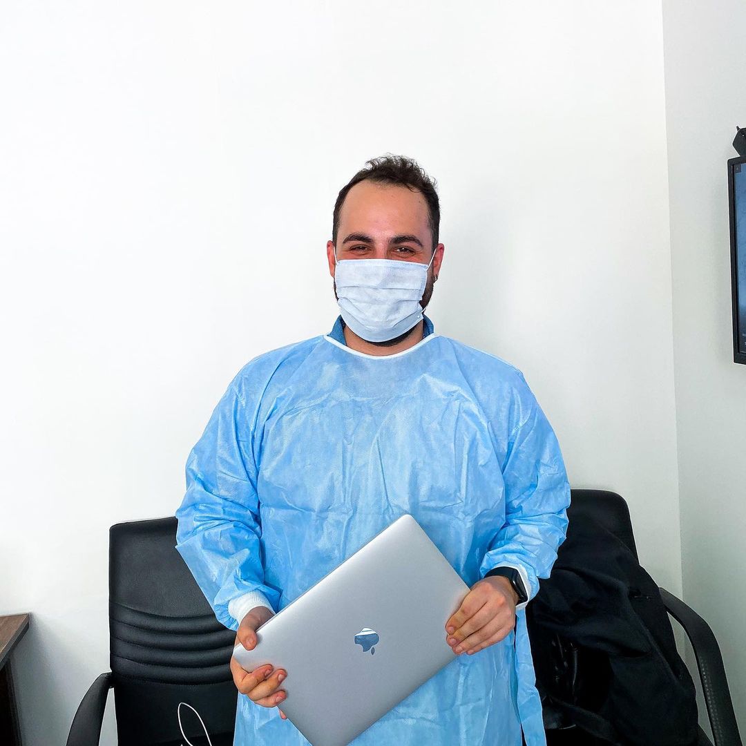 Healthcare professional using Medicasimple in a clinic context